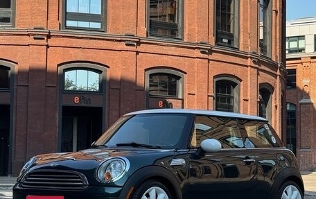 MINI Hatch, 2009 год, 670 000 рублей, 1 фотография