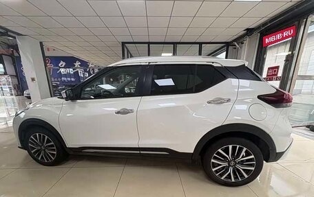 Nissan Kicks I, 2022 год, 1 600 000 рублей, 2 фотография