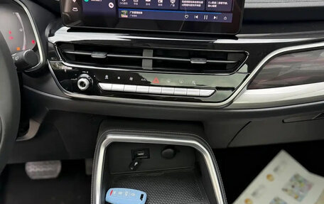 Haval H6, 2022 год, 1 599 000 рублей, 16 фотография