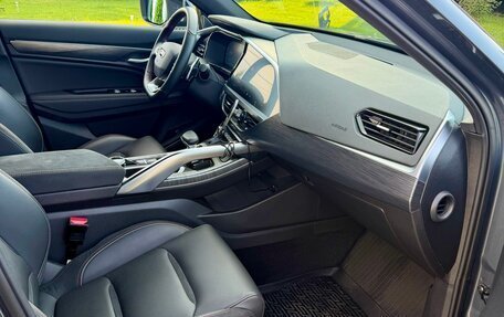 Geely Tugella FY11, 2022 год, 3 350 000 рублей, 6 фотография