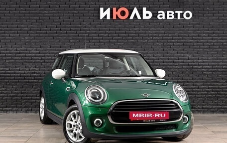 MINI Hatch, 2020 год, 2 350 000 рублей, 3 фотография
