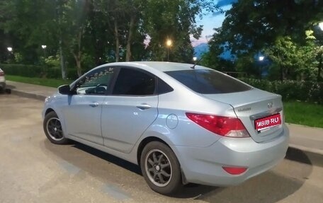 Hyundai Solaris II рестайлинг, 2014 год, 750 000 рублей, 1 фотография
