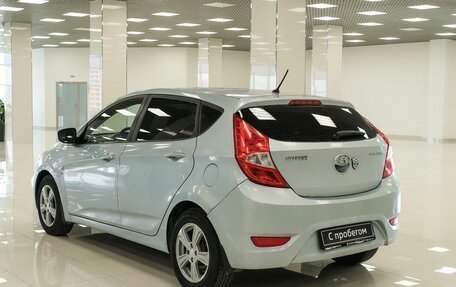 Hyundai Solaris II рестайлинг, 2011 год, 750 000 рублей, 4 фотография