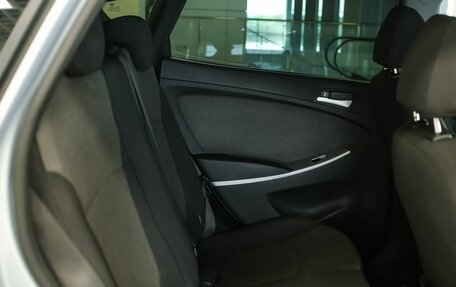 Hyundai Solaris II рестайлинг, 2011 год, 750 000 рублей, 18 фотография