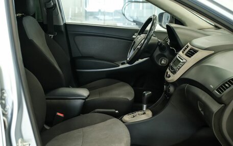 Hyundai Solaris II рестайлинг, 2011 год, 750 000 рублей, 19 фотография