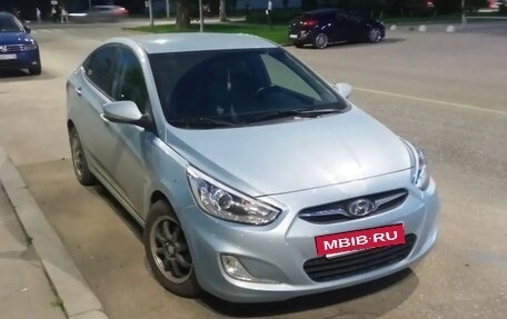 Hyundai Solaris II рестайлинг, 2014 год, 750 000 рублей, 3 фотография