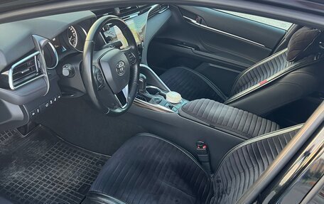 Toyota Camry, 2019 год, 2 640 000 рублей, 5 фотография