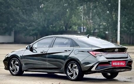 Hyundai Elantra, 2023 год, 1 570 000 рублей, 6 фотография