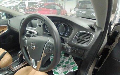 Volvo V40 II рестайлинг, 2019 год, 978 009 рублей, 9 фотография