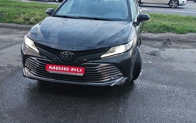 Toyota Camry, 2020 год, 2 300 000 рублей, 1 фотография