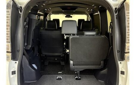 Toyota Voxy III, 2021 год, 1 637 009 рублей, 20 фотография