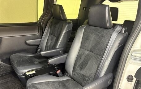 Toyota Voxy III, 2021 год, 1 637 009 рублей, 18 фотография
