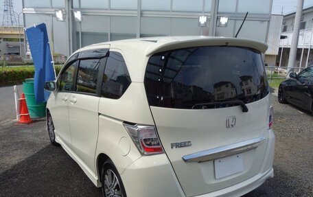 Honda Freed I, 2014 год, 877 000 рублей, 4 фотография
