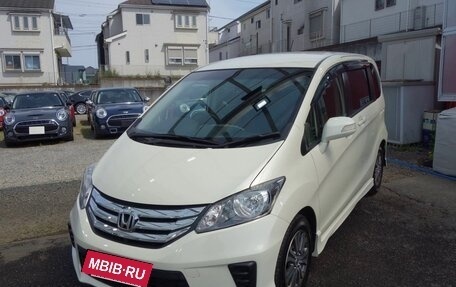 Honda Freed I, 2014 год, 877 000 рублей, 2 фотография