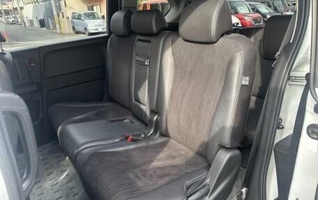 Honda Freed I, 2014 год, 877 000 рублей, 21 фотография