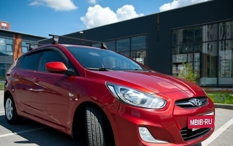 Hyundai Solaris II рестайлинг, 2011 год, 750 000 рублей, 3 фотография