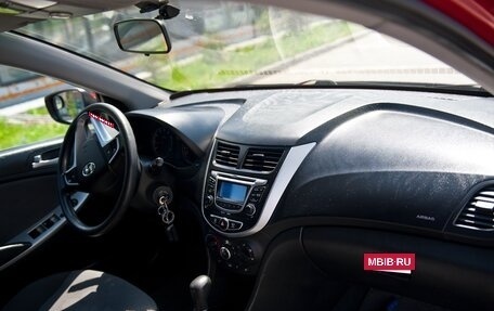 Hyundai Solaris II рестайлинг, 2011 год, 750 000 рублей, 7 фотография