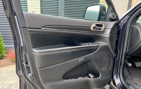 Jeep Grand Cherokee, 2016 год, 3 390 000 рублей, 28 фотография