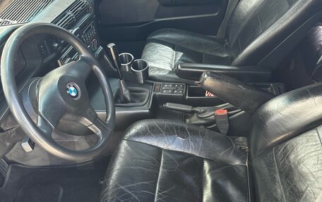 BMW 5 серия, 1993 год, 430 000 рублей, 15 фотография