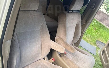 Honda Stepwgn II рестайлинг, 2003 год, 1 150 000 рублей, 13 фотография