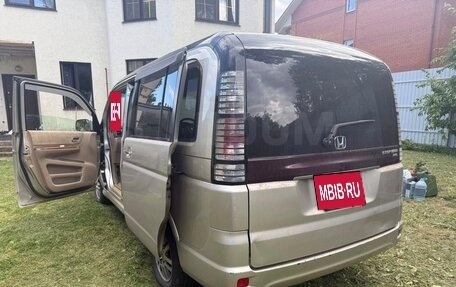 Honda Stepwgn II рестайлинг, 2003 год, 1 150 000 рублей, 3 фотография