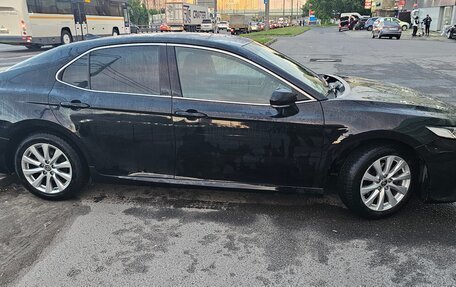 Toyota Camry, 2020 год, 2 300 000 рублей, 7 фотография
