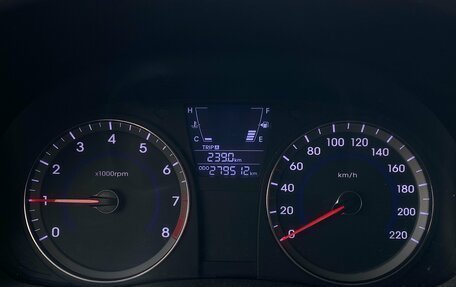 Hyundai Solaris II рестайлинг, 2012 год, 470 000 рублей, 17 фотография