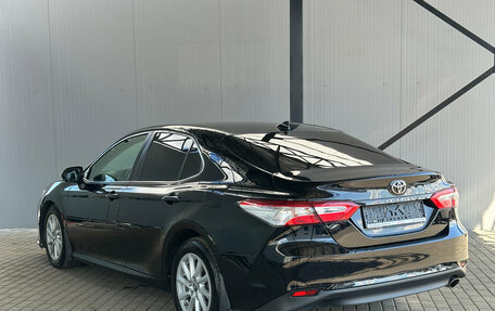 Toyota Camry, 2021 год, 2 650 000 рублей, 7 фотография