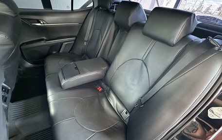 Toyota Camry, 2021 год, 2 650 000 рублей, 13 фотография