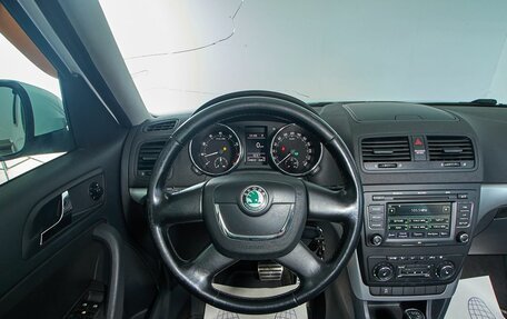 Skoda Yeti I рестайлинг, 2013 год, 999 000 рублей, 12 фотография