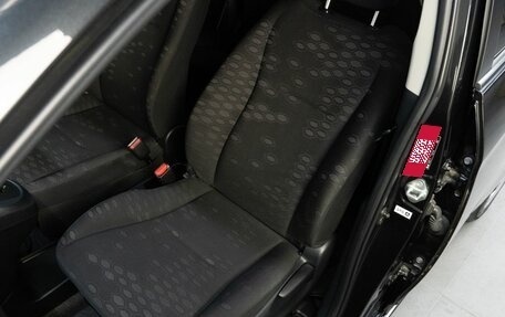 Toyota Ractis II, 2013 год, 999 000 рублей, 15 фотография