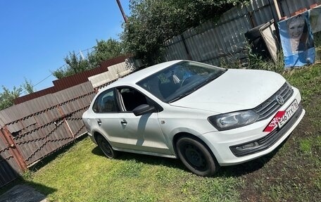 Volkswagen Polo VI (EU Market), 2015 год, 450 000 рублей, 3 фотография