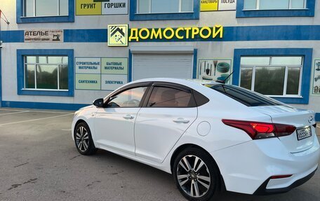 Hyundai Solaris II рестайлинг, 2017 год, 900 000 рублей, 10 фотография