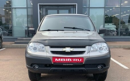 Chevrolet Niva I рестайлинг, 2015 год, 565 000 рублей, 3 фотография