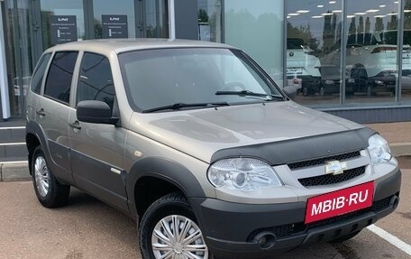 Chevrolet Niva I рестайлинг, 2015 год, 565 000 рублей, 2 фотография