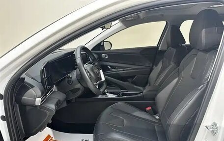 Hyundai Elantra, 2023 год, 1 520 000 рублей, 20 фотография