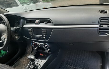 KIA Rio IV, 2018 год, 1 165 000 рублей, 12 фотография