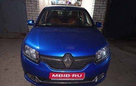 Renault Logan II, 2016 год, 1 000 000 рублей, 1 фотография