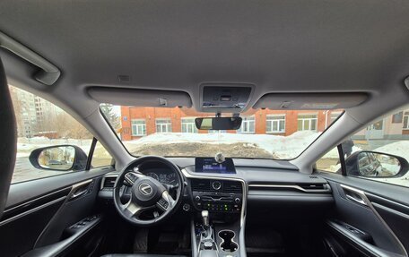 Lexus RX IV рестайлинг, 2019 год, 4 750 000 рублей, 9 фотография