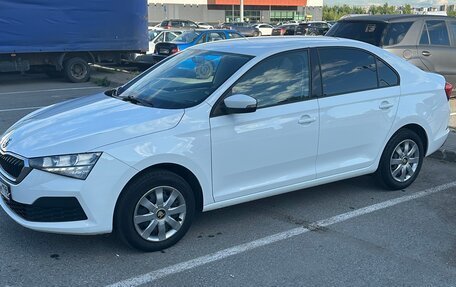 Skoda Rapid II, 2021 год, 1 290 000 рублей, 3 фотография