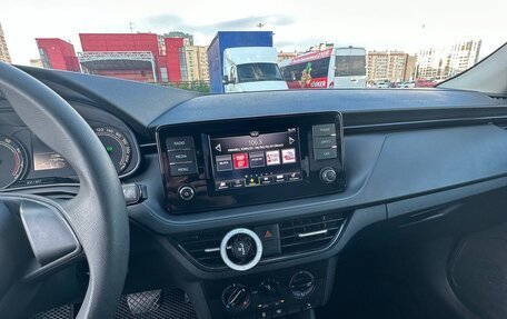 Skoda Rapid II, 2021 год, 1 290 000 рублей, 12 фотография