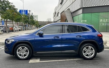 Mercedes-Benz GLA, 2020 год, 1 950 000 рублей, 3 фотография