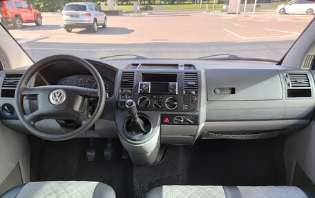Volkswagen Transporter T5 рестайлинг, 2007 год, 1 300 000 рублей, 17 фотография