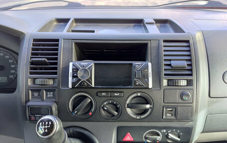 Volkswagen Transporter T5 рестайлинг, 2007 год, 1 300 000 рублей, 18 фотография