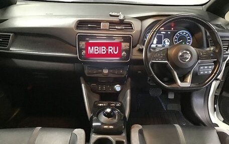 Nissan Leaf II, 2017 год, 1 950 000 рублей, 6 фотография