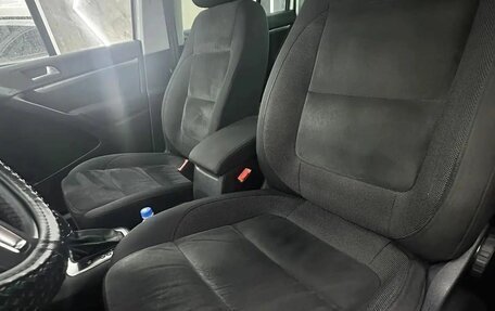 Volkswagen Tiguan I, 2013 год, 1 800 000 рублей, 4 фотография