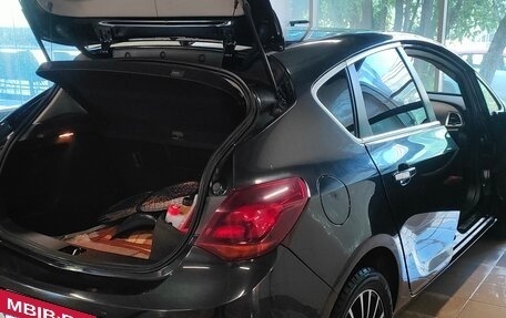 Opel Astra J, 2013 год, 700 000 рублей, 3 фотография