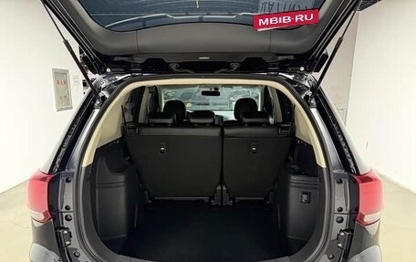 Mitsubishi Outlander III рестайлинг 3, 2021 год, 1 790 000 рублей, 9 фотография