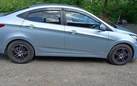 Hyundai Solaris II рестайлинг, 2012 год, 720 000 рублей, 8 фотография