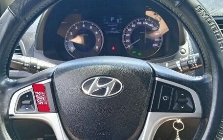 Hyundai Solaris II рестайлинг, 2012 год, 720 000 рублей, 2 фотография
